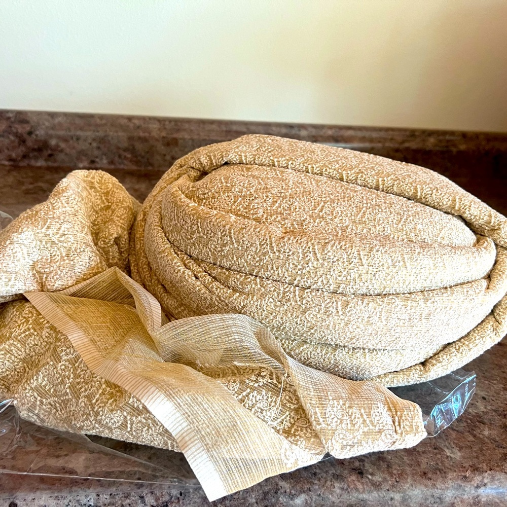 Junaid Jamshed new wedding off wide 22 -23 inches circumference Pagri